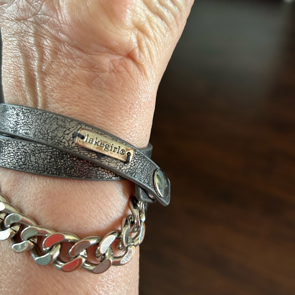 Silver and Black Lakegirl Bracelet wraps three times - Picture 8 of 14